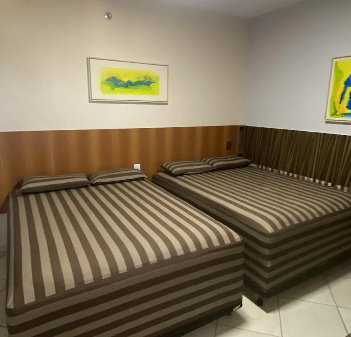 Apartment Flats Proximo Ao Shopping Singapura - Pode Descer Com Bebidas Para O Park Aquatico 711 Caldas Novas